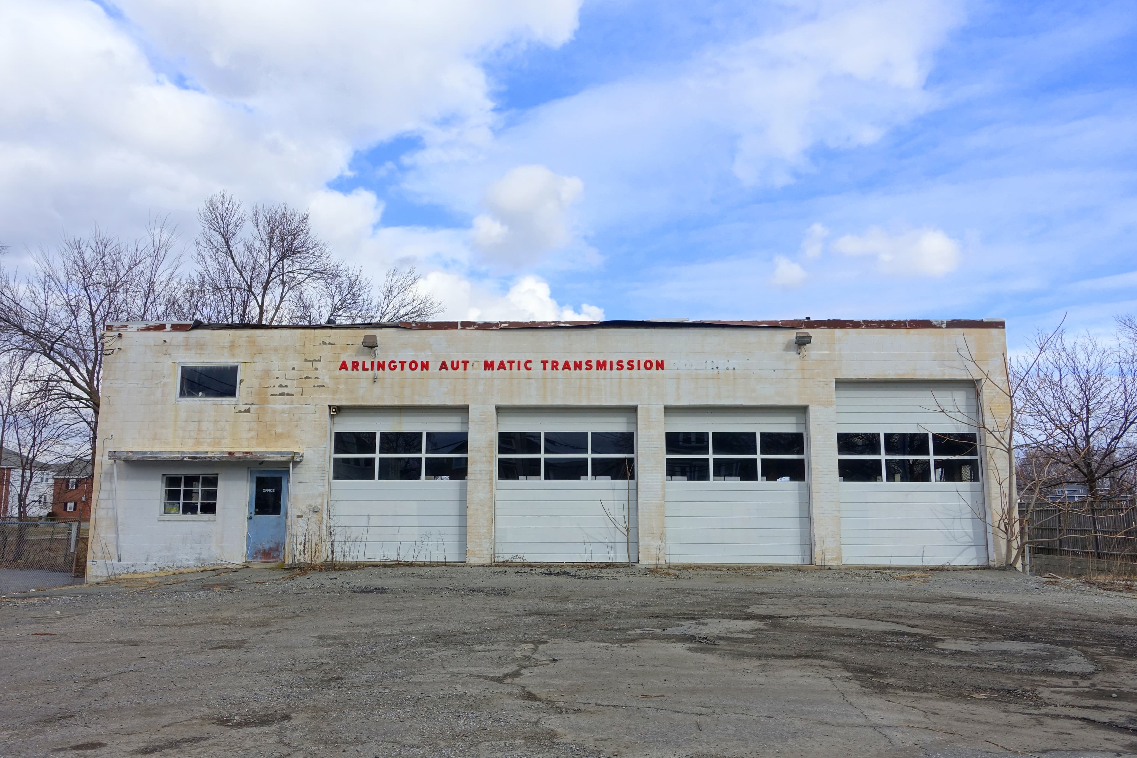 Transmission shop